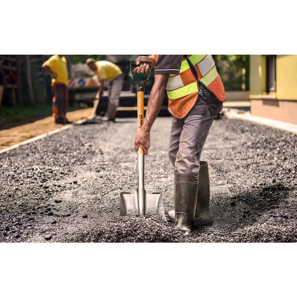 Anvil 28 in. D-Grip Short Wood Handle Steel Transfer Shovel - Image 4