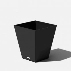 Veradek Nobleton 18 in. Square Black Plastic Planter