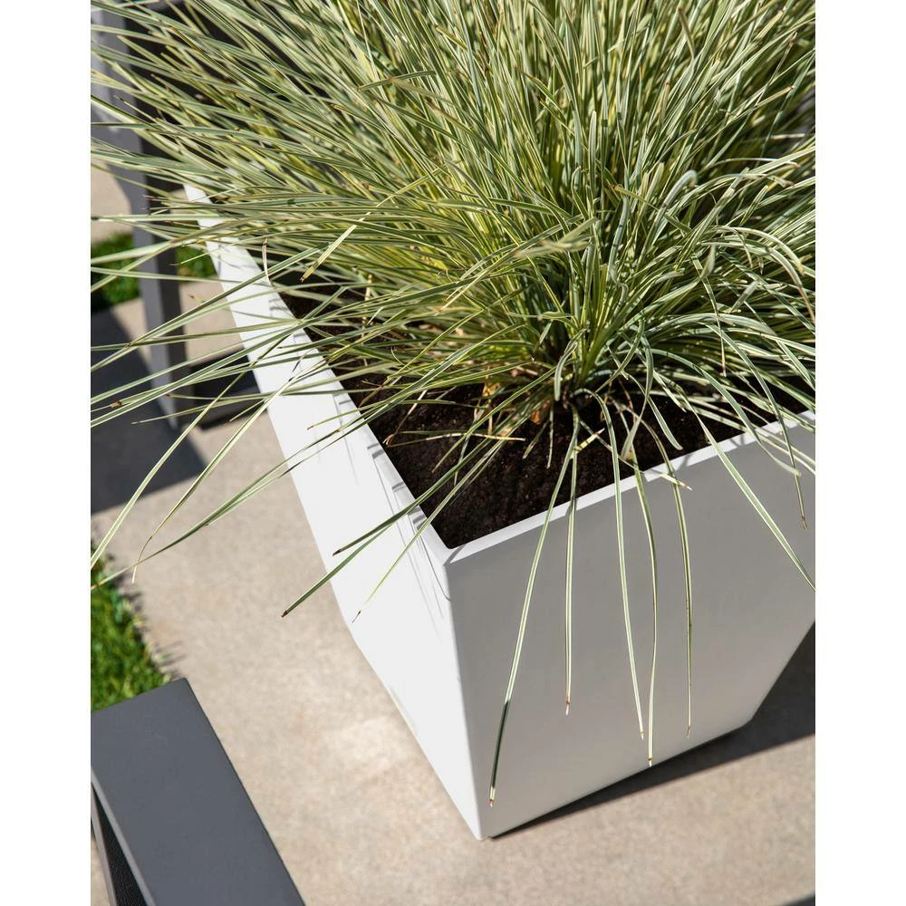 Veradek Nobleton 18 in. Square White Plastic Planter - Image 4